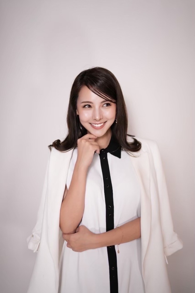 手軽に美しい歯を、あなたの手に。